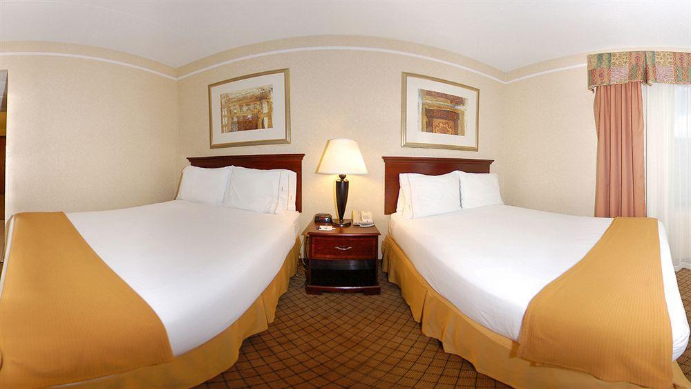 Candlewood Suites Grand Rapids Airport By Ihg Cascade Esterno foto