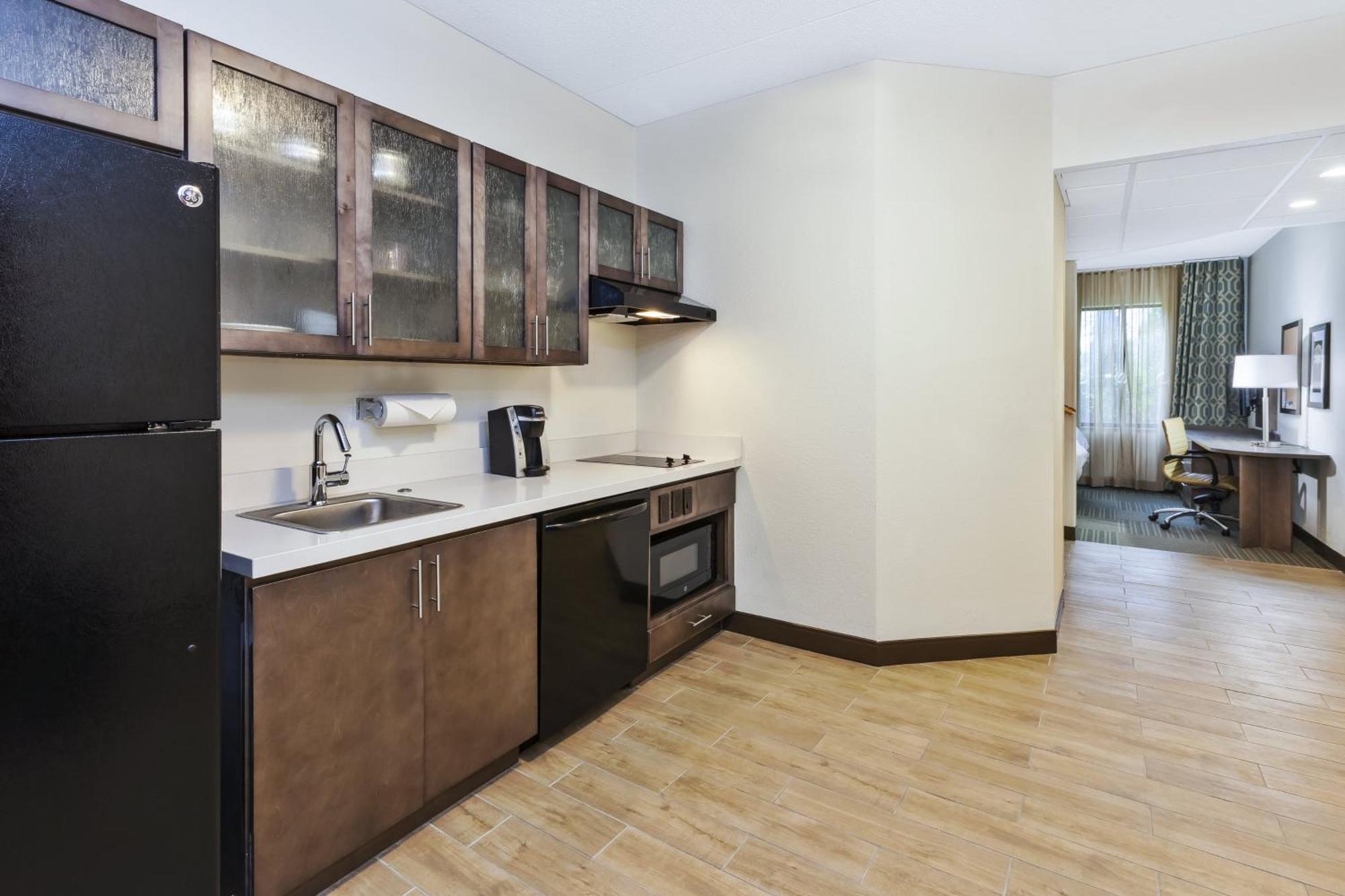 Candlewood Suites Grand Rapids Airport By Ihg Cascade Esterno foto
